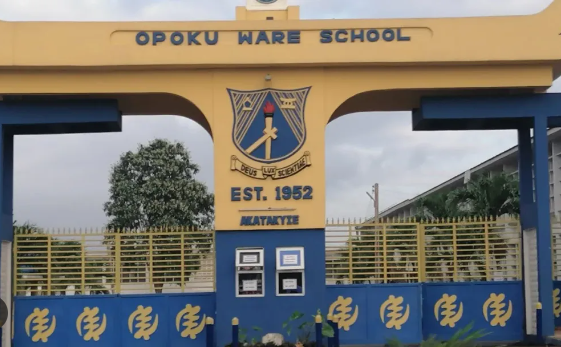 Authorities at Opoku Ware School deny reports of widespread deboarding.